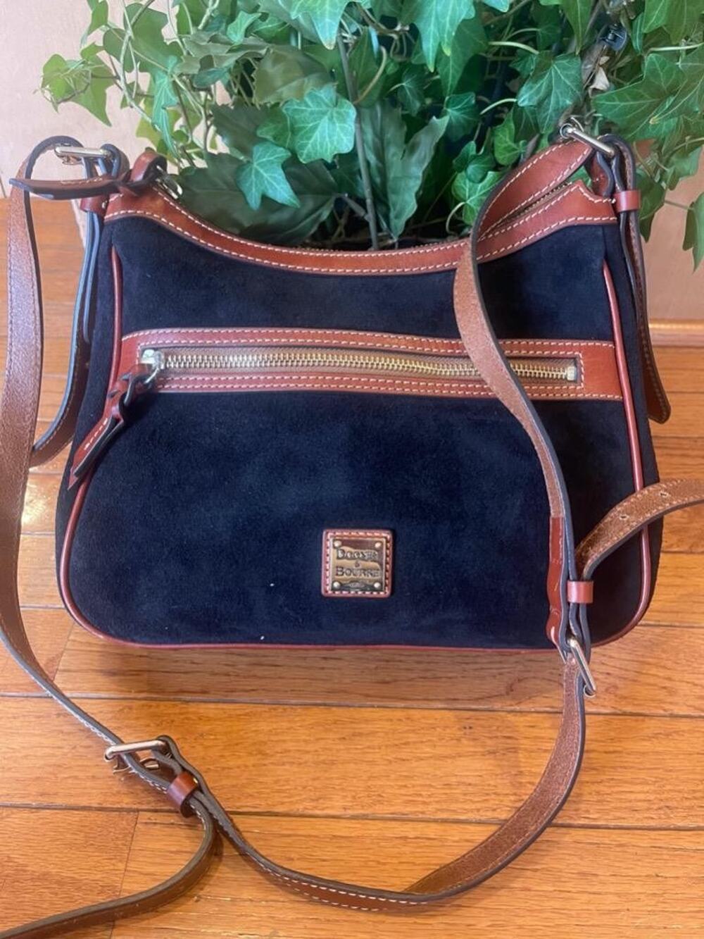 Dooney and bourke BLACK SUEDE TAN PRESLEY CROSSBODY BAG (PU700